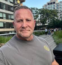 Hey y'all, I'm James but you guys can call me Jed. I'm in Port Harcourt and  I'm New here. Ladies, you can chat me up. Thanks.