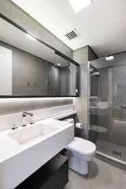 Banheiro Moderno Masculino Banheiros Modernos Por Abhp Arquitetura Moderno Concreto Homify Banheiros Modernos Decoracao Banheiro Moderno Banheiros Pequenos Modernos