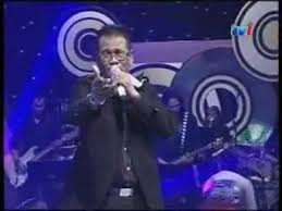 Cm gm air mata cinta darimu cm d gm ku menjadi rindu cm f pada syurga di wajahmu bb d tiada tanda kau berdosa. Nash Pada Syurga Di Wajahmu Chords Chordify