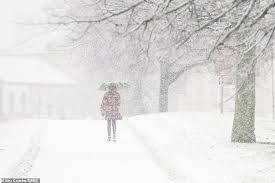 Leeds, england, united kingdom weather calendar star_ratehome. Weather Chaos Sweeps Britain Torrential Rain Causes Commuter Hell Daily Mail Online