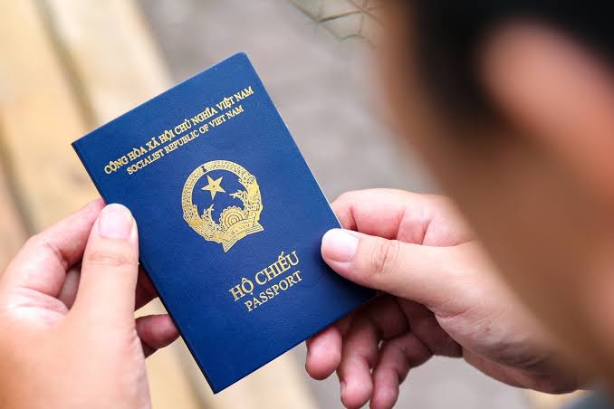 Vietnamese passport climbs on global ranking
