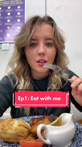 Chatty Eat with Me: Steak, Jacket, and Peppercorn Sauce