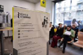 Se la metà di chi percepisce il reddito è sprovvisto di un titolo di studio che vada oltre la terza media, la proposta del ministro del lavoro orlando promette di far discutere. Reddito Di Cittadinanza 2021 Requisiti A Chi Spetta