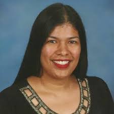 Laurie Gomez's Instagram, Twitter & Facebook