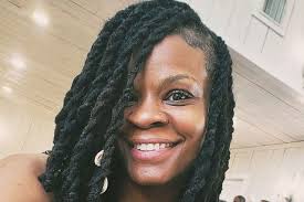 Knotless Braids Near Me in Baytown