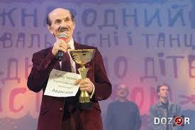 Григорій чапкіс народився 24 лютого 1930 року в родині лимаря у кишиневі. Grigorij Chapkis Pro Festival U Kirovogradi Takogo Ya She Ne Bachiv Mediaportal Dozor