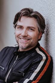 Jake Helms's Instagram, Twitter & Facebook