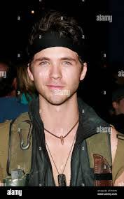 Andrew Durden's Instagram, Twitter & Facebook