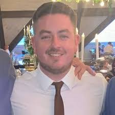 Brendan Irvine's Instagram, Twitter & Facebook