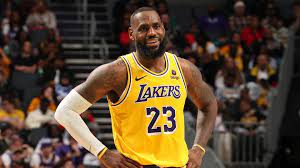 LeBron James sẽ ghi điểm thứ 40.000 bằng úp rổ, ném 3 điểm hay lên rổ? Dự  đoán và tỷ lệ cược