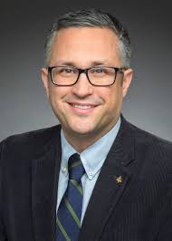 Leonel Cantu's Instagram, Twitter & Facebook