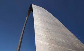 St. Louis Arch | Romance
