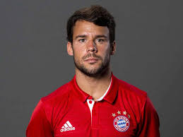 Check spelling or type a new query. Fc Bayern Rummenigge Uber Transfer Von Renato Sanches Fc Bayern