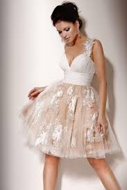 Acquista unico abiti da sposa corti online e godere la spedizione gratuita! Assil Vestiti Da Sposa Corti Colorati Di Pizzo Con Scollo A Cuore Confezionato In Tulle Pizzo E Vestito Da Sposa Abiti Da Sposa Corti Abiti Da Sposa Colorati