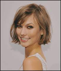 Neuesten Bob Frisur Mit Pony Foto Youtube Beste Frisuren 2018 Einfache Frisuren Chin Length Hair Fine Hair Bangs Short Hair Styles