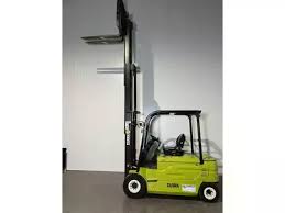 Michigan Clark GEX30 Forklift