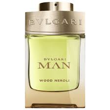 Bvlgari is famous for its glamorous gemstone jewellery, luxury watches, perfumes and leather goods. Man Wood Neroli Eau De Parfum Bvlgari Sephora