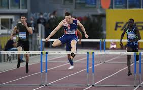 Typical story height is 3.9 meters for offices, 3.1 meters for hotels or residences. Norweger Warholm Bricht Weltrekord Im 400 Meter Hurdenlauf
