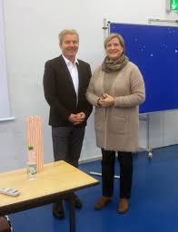 Please download one of our supported browsers. Dr Michael Winterhoff Als Gastreferent Am Hhg Helmholtz Gymnasium Bonn Schule Der Stadt Bonn