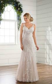 Der name essense of australia verbindet die marken stella york und martina liana unter einem dach. Essense Of Australia Brautmoden Brautkleider Hochzeitskleider Abendkleider Balayi