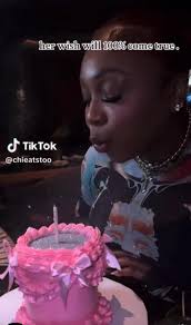 Book The Best Ebony Tutt