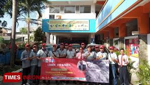 Check spelling or type a new query. Smk Pgri 3 Malang Kirim Tenaga Kelistrikan Dan Mesin Untuk Korban Gempa Lombok Times Indonesia