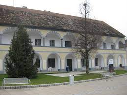 Around 45,100 employees are serving 16 million clients in more than 2,100 branches in 7 countries. Hauptplatz Stegersbach Burgenland Bilder Im Austria Forum