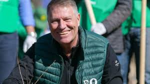 Președintele klaus iohannis a declarat marti, la cotroceni, ca este normală înghețarea salariilor klaus iohannis. Cum Arata Klaus Iohannis La 17 Ani Presedintele A Facut Publica O Fotografie Si A Scris Amintiri Din Copilarie Comentariile Amuzante Primite De Seful Statului