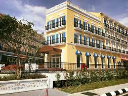 The venue comprises 10 … Riviera The Riviera Melaka By First Avenue Partners Asia Facebook