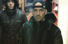 Prayer in c (robin schulz remix) 5 25. Raf Camora Lasst Sich Corona Tattoo Stechen Kosmo