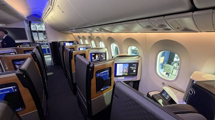 How United Airlines Is Out-Seating Its Business Class Competitor On Its Own  Flagship SFO Route