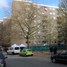 Delmenhorst ist eine kreisfreie stadt in niedersachsen und gehört, nur wenige kilometer von bremen entfernt, zur metropolregion. Kampf Um Wollepark Delmenhorst Ndr De Nachrichten Niedersachsen Studio Oldenburg