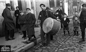 1930 Larda Ramazan Davulcusu Goruntuler Ile Istanbul Fotograf Resimler