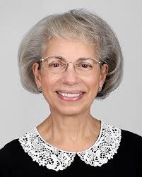 In the Shadow of the Shahs: Finding Unexpected Grace: Robb, Farifteh V.:  9780745980881: Amazon.com: Books