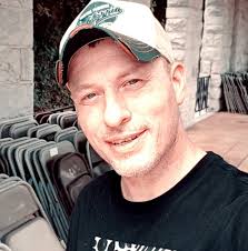 This Wendy's promo is from 1981 and shows the square patty up close. Since  the chain opened in 1969 they've been using square beef patties to  differentiate from other chains and because