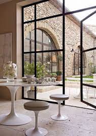 Ein Magisches Erkerfenster Ein Erkerfenster Magisches Check More At Https Mimarlik House Decor Modern Black Exterior Doors Architecture House