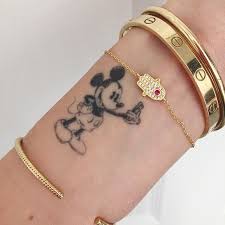 Rimani aggiornato su novità e promozioni speciali dal mondo di chiara ferragni brand. Die 8 Besten Ideen Zu Chiara Ferragni Tattoo Tattoo Ideen Tattoos Tattoos Mit Namen
