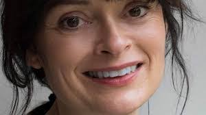 Jennifer Bloomer's Instagram, Twitter & Facebook