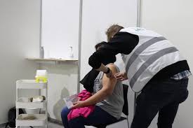 Opvallende carrièreswitch voor romeo chris van tongelen: 9000 Vaccinaties In Twee Weken Vanaf April Ook 2de Vaccinatie Polderke
