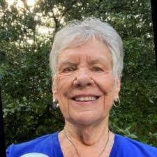 Heidi Hildreth's Instagram, Twitter & Facebook