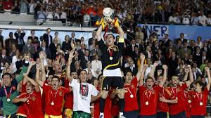 Todas las eurocopas de la historia, palmarés y campeones de francia 1960 a la euro 2021. Historias Del Futbol Espana Consigue Su Segunda Eurocopa 2008 As Com