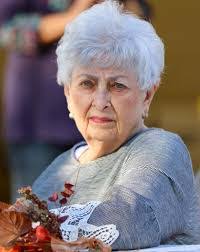 Elsa Esparza's Instagram, Twitter & Facebook