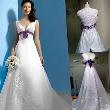 Wedding dress fantasy specializes in designing purple wedding dresses that have been featured in magazines and on tv. Plus Size Purple Wedding Dresses Pluslook Eu Collection