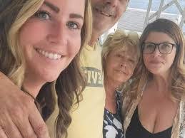 Tammy Deaton's Instagram, Twitter & Facebook