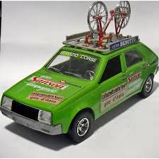 Degiro is europe's fastest growing online stock broker. Bburago Renault 14tl Giro D Italia With Racing Bike Global Diecast Direct