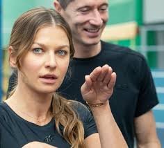 Lewandowscy jak podczas miesiąca miodowego! Ania wrzuca zdjęcie z randki, a  Lewy... czyste szaleństwo!