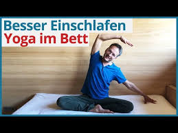 British wheel of yoga teacher. Besser Einschlafen Mit Yoga Yoga Im Bett Teil 2 Abendroutine Youtube
