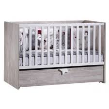 Nova est le concept novateur 2014, avec le lit évolutif en 4 étapes vers le lit junior et une commode à langer inédite, évolutive en bureau (vendu séparément)! Lit Evolutif 70x140 Avec Kit De Transformation 90x190 Sauthon
