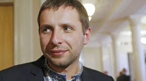 Первым о переходе розанова на трк украина рассказал главный редактор спортивных переезды российских журналистов на украину стали в последнее время почти обычным делом. Parasyuk Zayavil Chto V Dom Ego Roditelej Bez Ego Vedoma Priehali Zhurnalisty Kanala Ahmetova