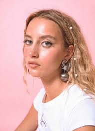 Introducing Erin Bloomer